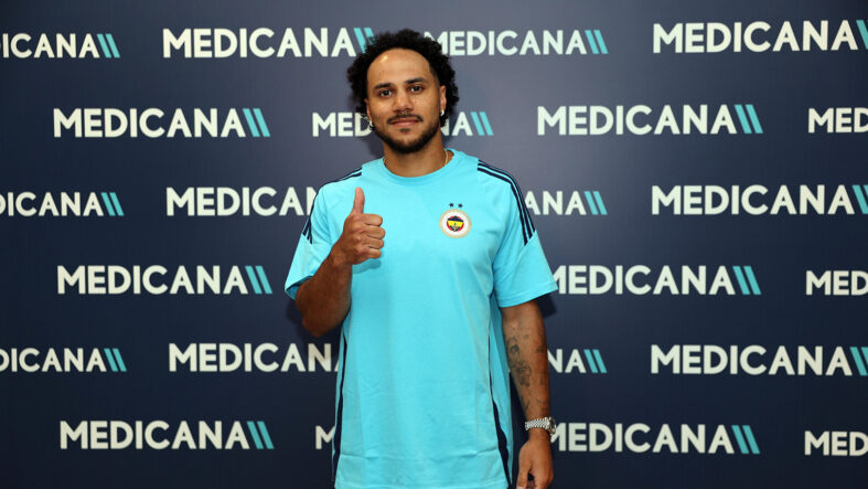 fenerbahcenin-yeni-transferi-shane-larkin-saglik-kontrolunden-gecti.jpg