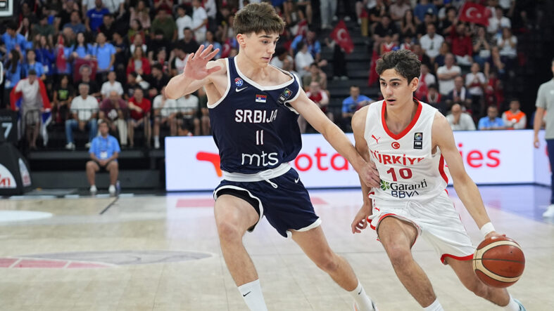 fiba-17-yas-alti-dunya-kupasi-yari-finalinde-turkiye-sirbistana-maglup-oldu.jpg