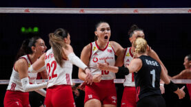 filenin-sultanlari-milletler-liginde-kanadayi-devirerek-yari-finale-yukseldi.jpg