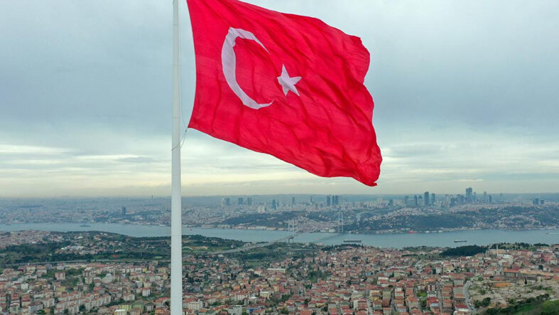 fitchten-turkiye-ekonomisine-guven-mesaji-kredi-notu-teyit-edildi.jpg