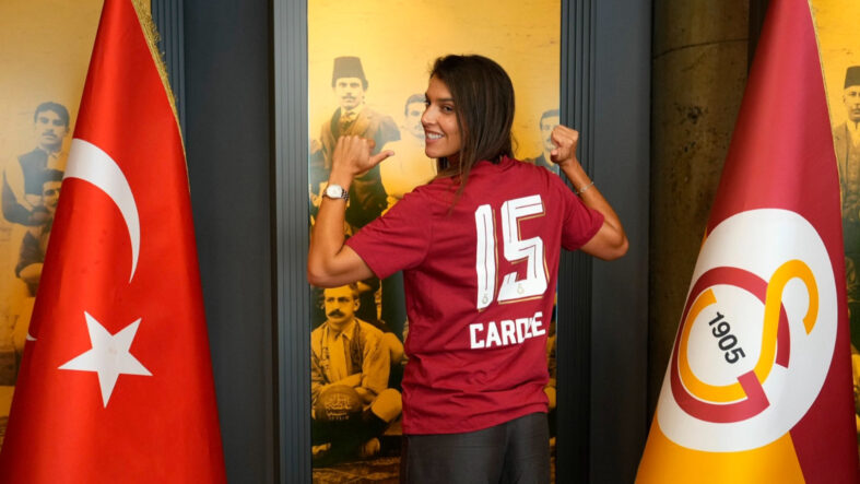 galatasaray-carole-costayi-transfer-etti.jpg