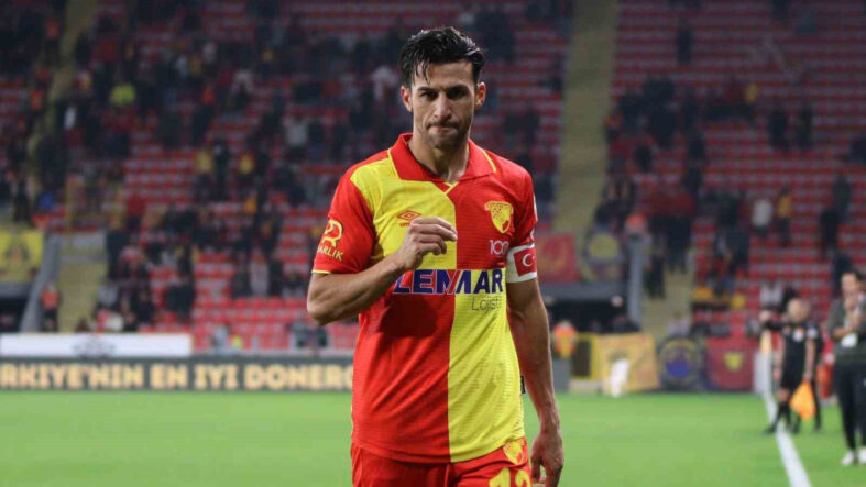 ismail-koybasi-37-yasinda-futbola-veda-etti.jpg