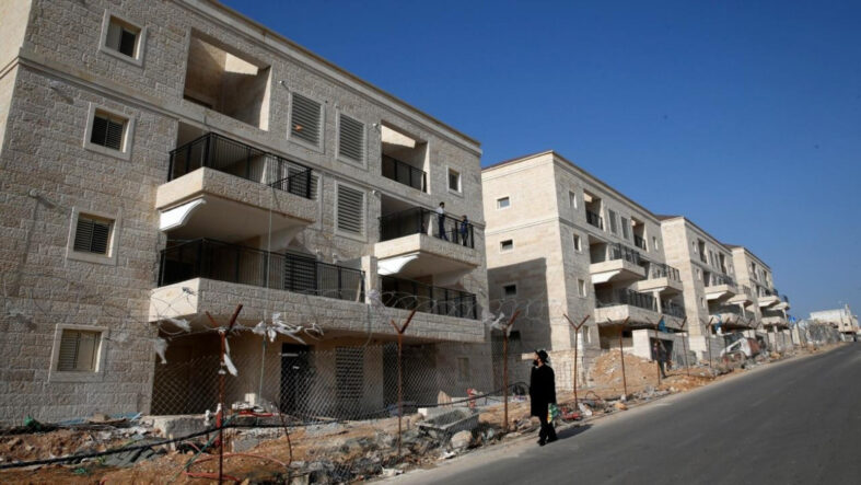 İsrail, Batı Şeria’daki Yahudi yerleşim birimlerine 12 bin yeni konut yapacak