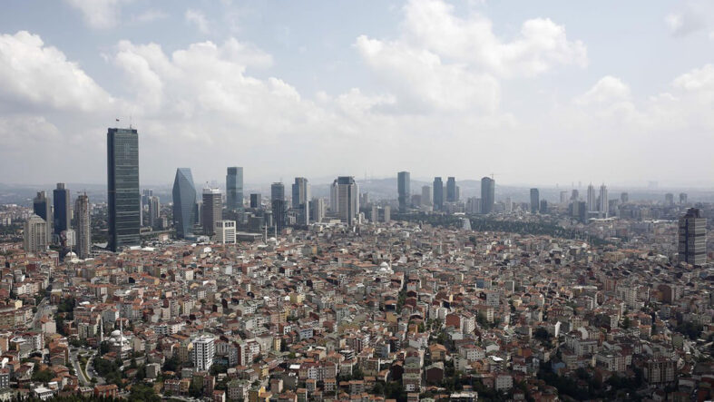 istanbulda-sicaklik-alarmi-olumler-10-kat-artabilir.jpg
