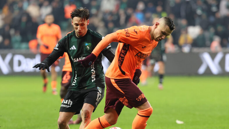 kocaelispor-darko-churlinov-ile-yollarini-ayirdi.jpg