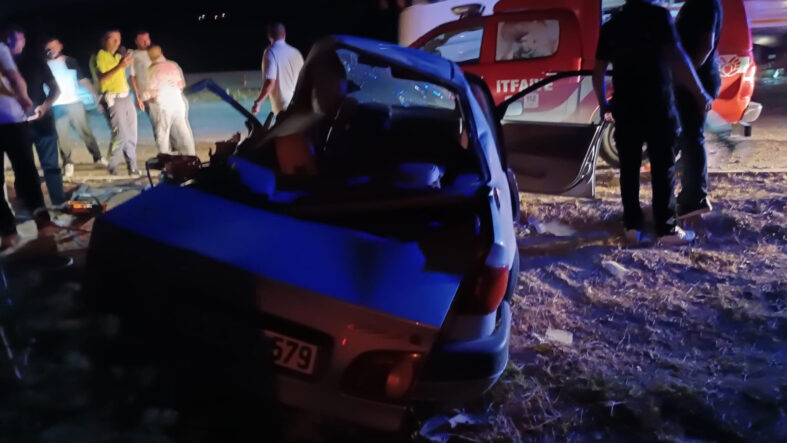 malatyada-minibus-ile-otomobil-carpisti-1-olu-1-yarali.jpg