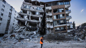 marmara-icin-zaman-kavgasi-300-kilometrelik-deprem-polemigi.jpg