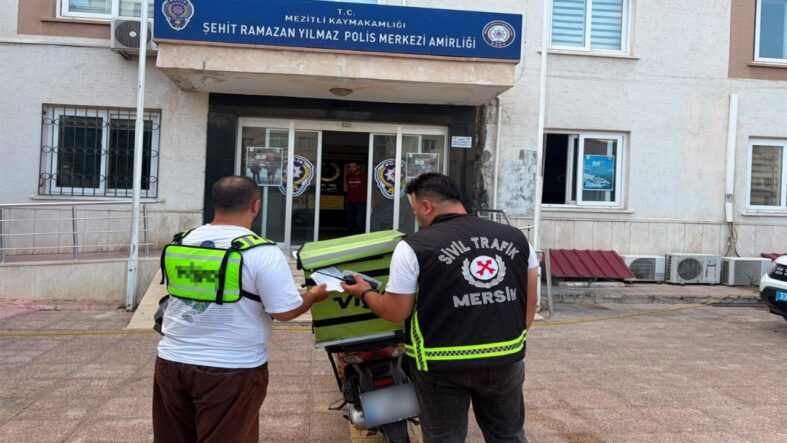 mersinde-trafikte-kavga-eden-suruculere-362-bin-lira-ceza.jpg