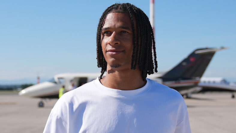 nathan-ake-fenerbahcenin-avusturya-kampina-katildi.jpg