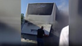 seyir-halindeki-otobus-alev-aldi.jpg