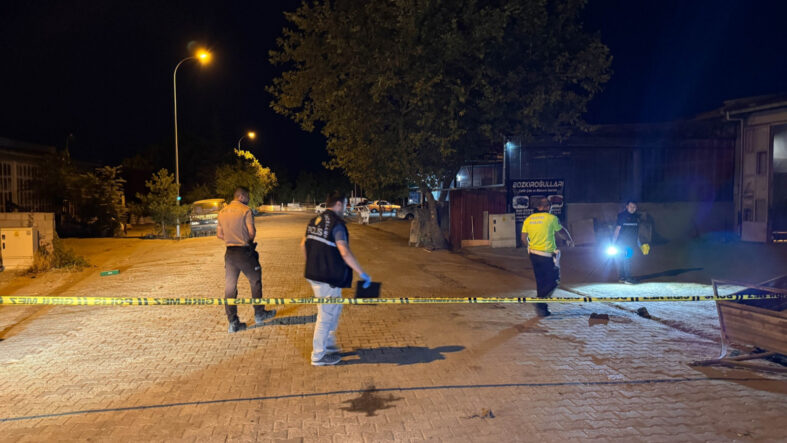usakta-silahli-kavga-13-yarali.jpg