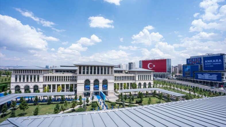 vatandaslardan-cimere-nato-tesekkuru-biz-cok-guclu-bir-ulkeyiz.jpg