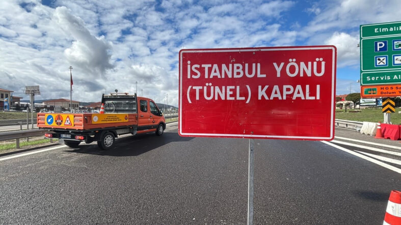anadolu-otoyolu-istanbul-istikameti-trafige-kapatiliyor.jpg