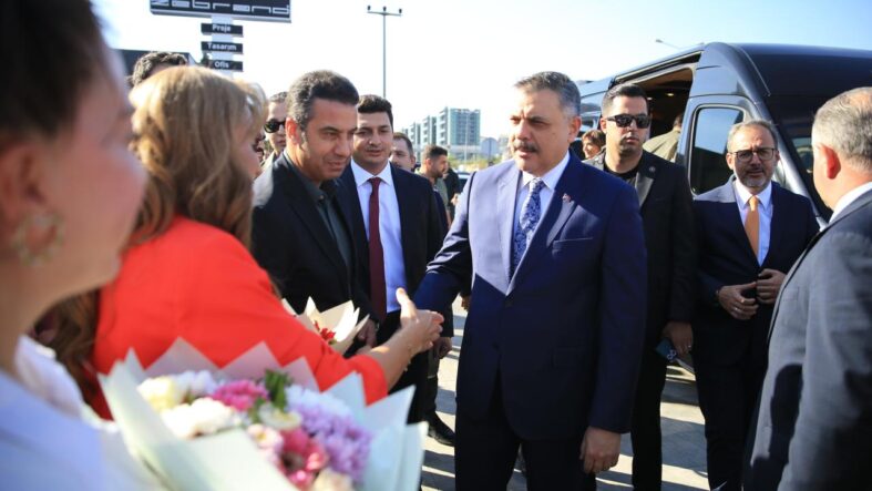 bakan-ciftci-diyarbakirda-ziyaretlerde-bulundu.jpg