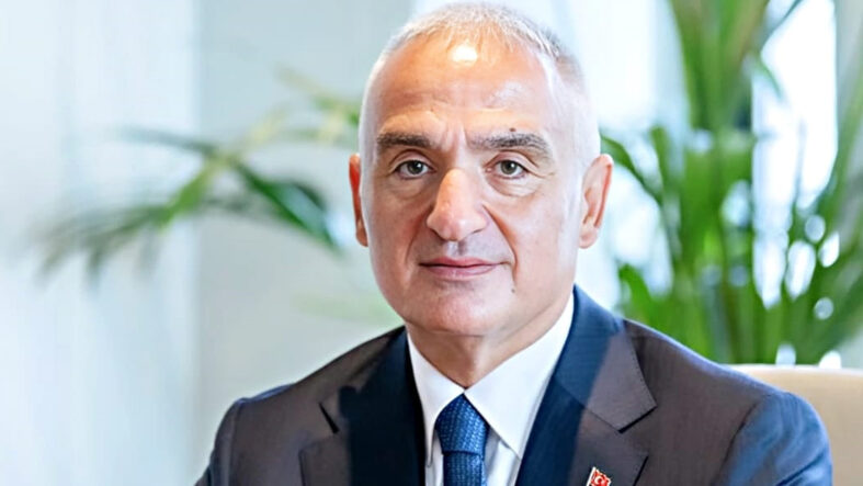 bakan-ersoy-cso-ada-ankaranin-yeni-sezon-programini-duyurdu.jpg