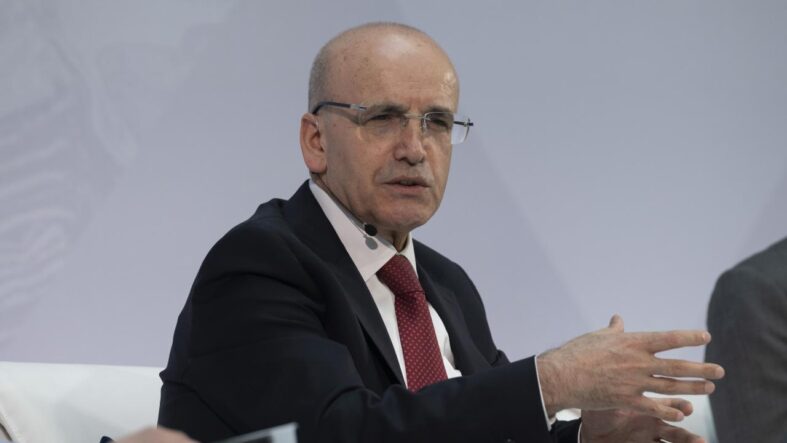 bakan-simsek-makroekonomik-istikrari-guclendiren-politikalarimizi-uygulamaya-devam-edecegiz.jpg