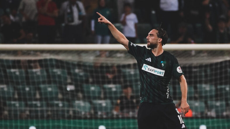berkan-kutludan-harika-gol-kocaelispor-amedsporu-2-golle-gecti.jpg