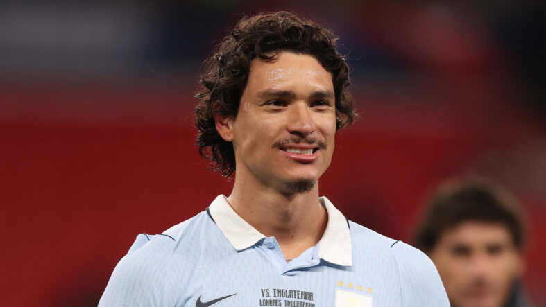 besiktas-darwin-nunez-transferi-icin-al-hilal-ile-gorusmelere-basladi.jpg
