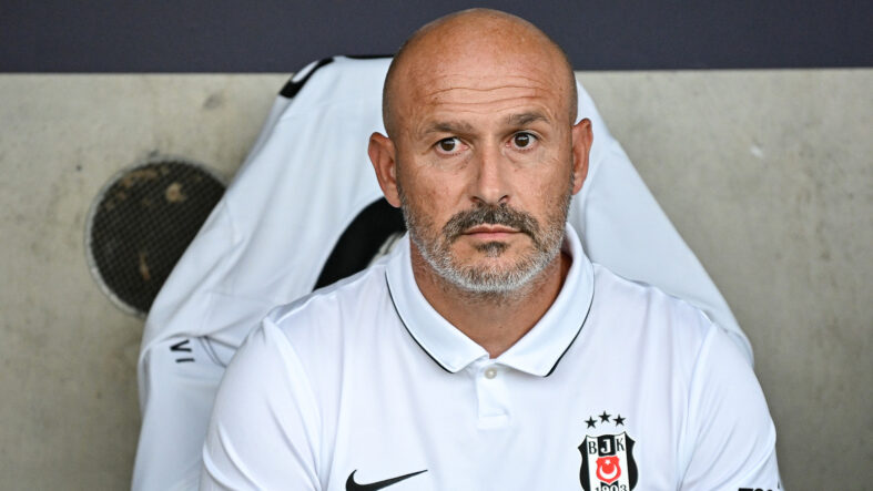 besiktas-teknik-direktoru-vincenzo-italiano-10-kisi-kalmak-kotu-oldu-bu-yuzden-cok-aci-cektik.jpg