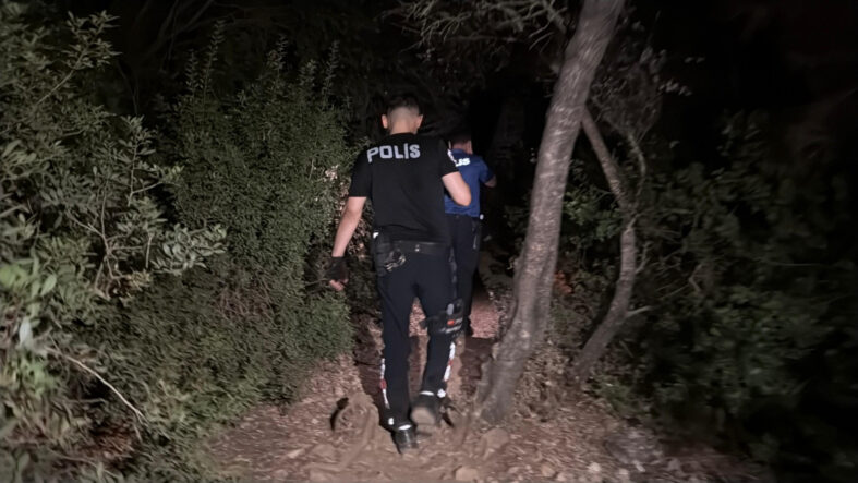 bodrumda-kaybolan-5-arkadas-ekipleri-harekete-gecirdi.jpg