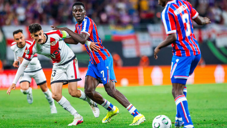 crystal-palacetan-ismaila-sarr-karari-galatasarayin-teklifine-jet-yanit.jpg