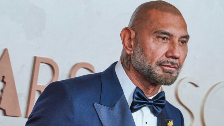 dave-bautista-god-of-war-dizisinde-kratos-rolunu-resmen-ustlenecek.jpg