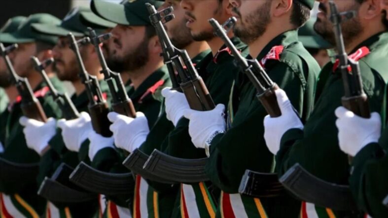 devrim-muhafizlari-urdundeki-iki-abd-hava-ussunu-balistik-fuzelerle-vurduk.jpg