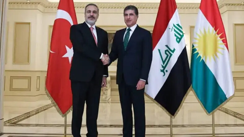 disisleri-bakani-hakan-fidan-mesrur-barzani-ve-necirvan-barzani-ile-telefonda-gorustu.jpg