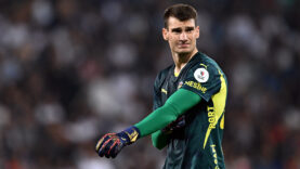 dominik-livakovic-icin-kulupler-anlasma-sagladi-barcelonanin-fenerbahceye-odeyecegi-bonservis-duyuruldu.jpg