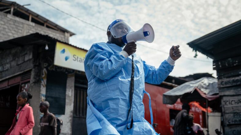 ebola-salgini-buyuyor-virus-mutasyona-ugramis-olabilir.jpg