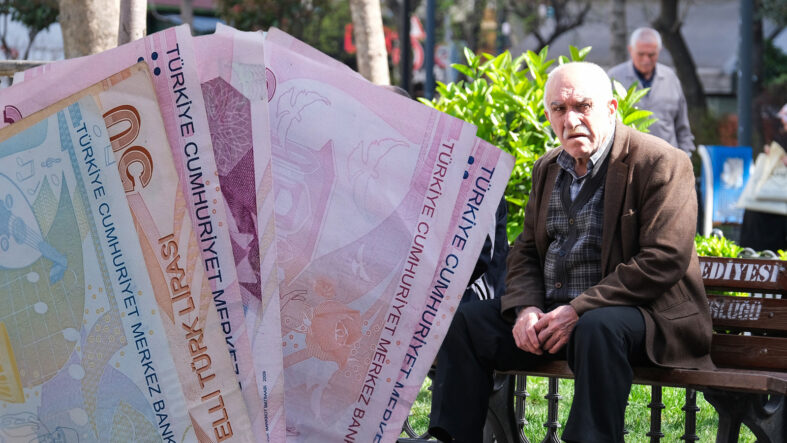 emekli-olup-calisanlar-icin-emsal-karar-yillik-izin-hesabi-degisti.jpg
