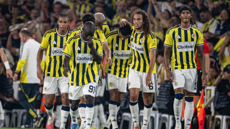 fenerbahcenin-avrupa-kupalarinda-kadikoy-performansi.jpg