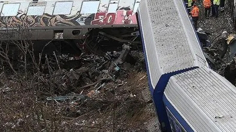 Hırvatistan’da 2 tren çarpıştı: 6’sı ağır 19 kişi yaralandı