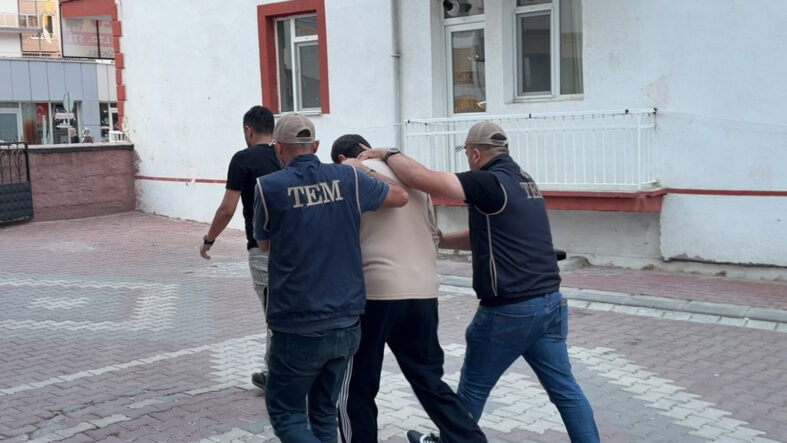kirmizi-bultenle-araniyordu-irak-uyruklu-teror-suphelisi-kirsehirde-yakalandi.jpg