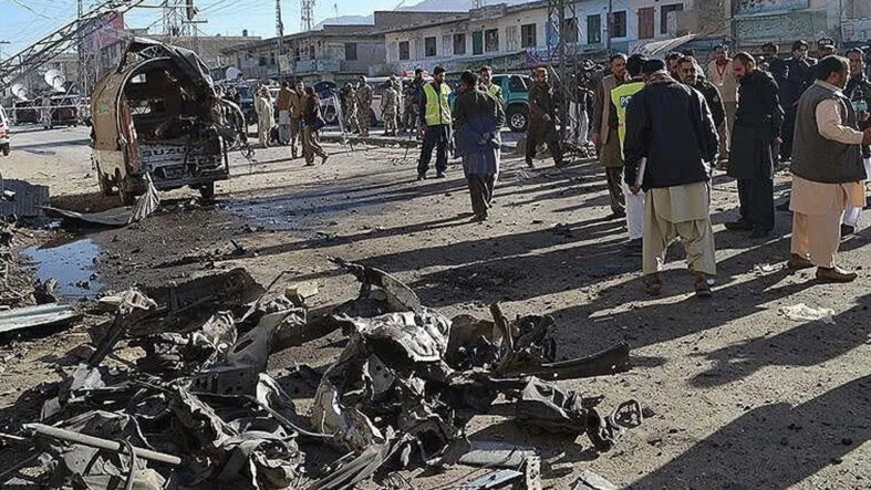 Pakistan’da protesto sırasında karakol girişinde intihar saldırısı: 7 ölü, 15 yaralı