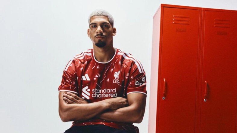 ronald-araujo-liverpoola-transfer-oldu.jpg