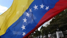 venezuelada-iktidar-partisi-ile-muhalefet-diyalog-konusunda-mutabakata-vardi.jpg