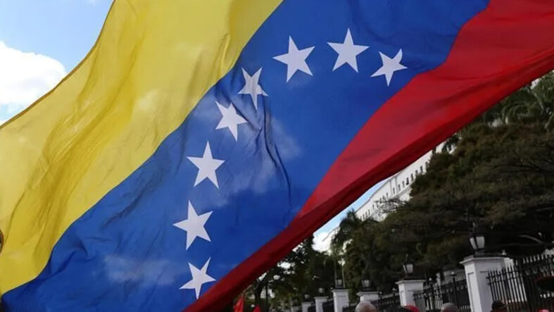 venezuelada-iktidar-partisi-ile-muhalefet-diyalog-konusunda-mutabakata-vardi.jpg