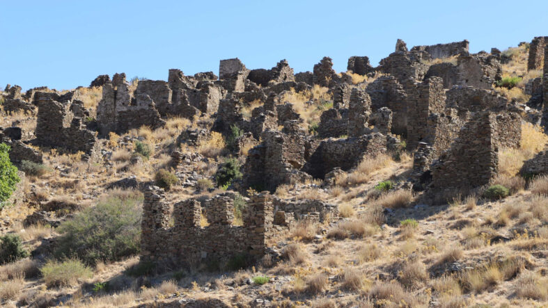 103-yillik-sessizlik-gidenler-bir-daha-geri-donmedi.jpg