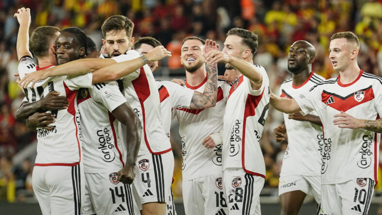 6-gollu-macta-gaziantep-fkda-bir-ilk-yasandi.jpg