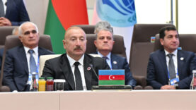aliyev-guney-kafkasya-baris-bolgesine-donusmektedir.jpg