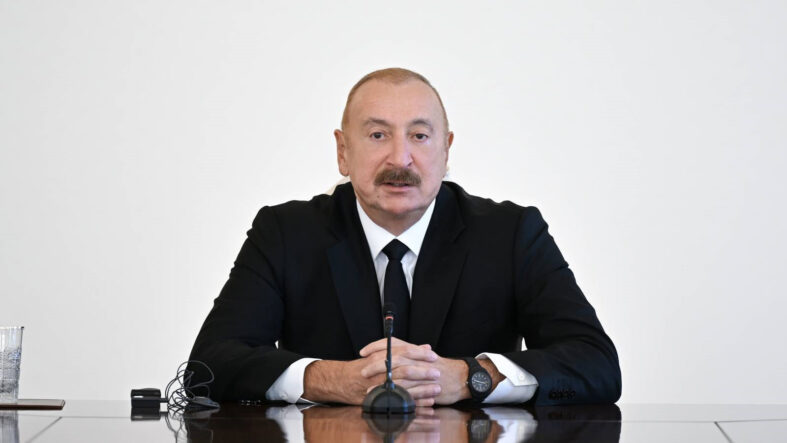 azerbaycan-cumhurbaskani-aliyev-turk-dunyasi-birlikte-oldugunda-bize-kimse-dokunamaz.jpg