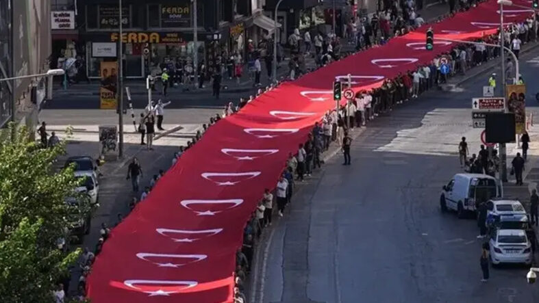 bakanlar-izmirin-dusman-isgalinden-kurtulusunun-104-yil-donumunu-kutladi.jpg