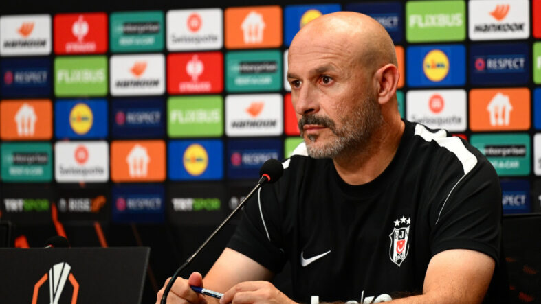 besiktas-teknik-direktoru-italiano-galibiyeti-taraftara-armagan-ediyoruz.jpg