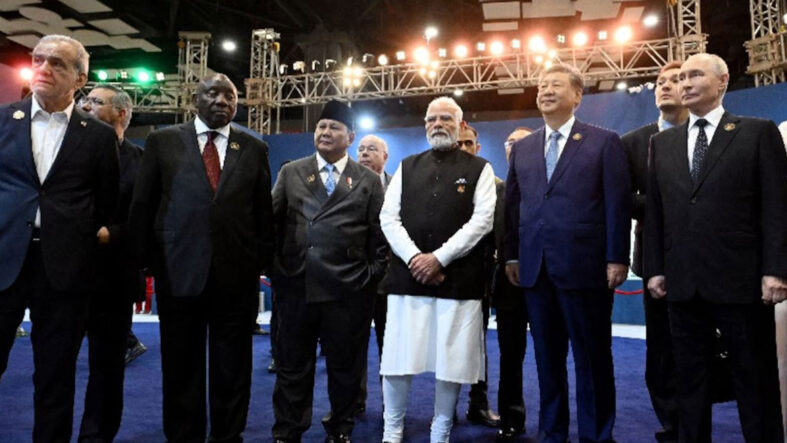 dolar-devreden-cikiyor-mu-brics-yeni-odeme-sistemi-kuruyor.jpg