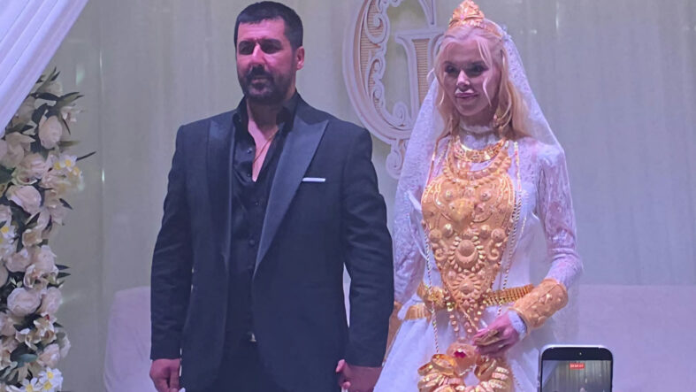 dugun-icin-kiraladik-demisti-vanli-kara-haydarin-altinlari-odunluktan-cikti.jpg