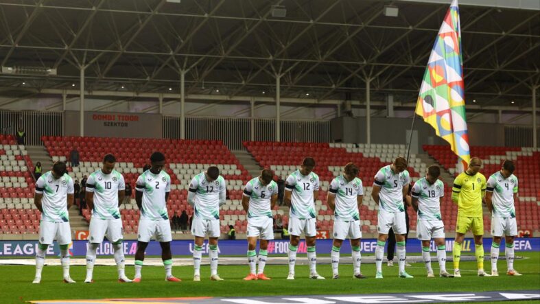 irlandali-futbolcular-katil-israili-protesto-etti.jpg