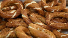 istanbulda-simit-fiyatlarina-zam-geldi.jpg