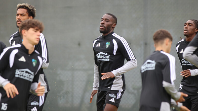 kocaelispor-massadio-haidaradan-gelen-haberle-sarsildi-ilk-yariyi-kapatti.jpg
