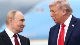 kremlin-duyurdu-putin-ve-trump-telefonda-gorustu.jpg